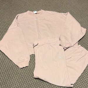 Nike Blush Colored Sweatsuit Set sz XL